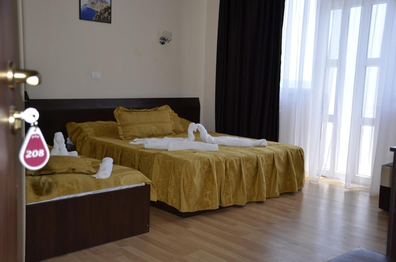 Vila Julia Costinesti Buitenkant foto